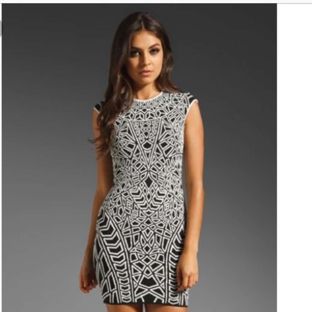 RVN black and white dress small